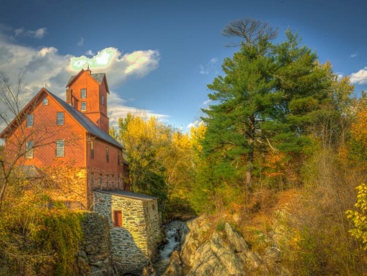 Luxury Urban Boutique - Made Inn Vermont B&B, Burlington VT